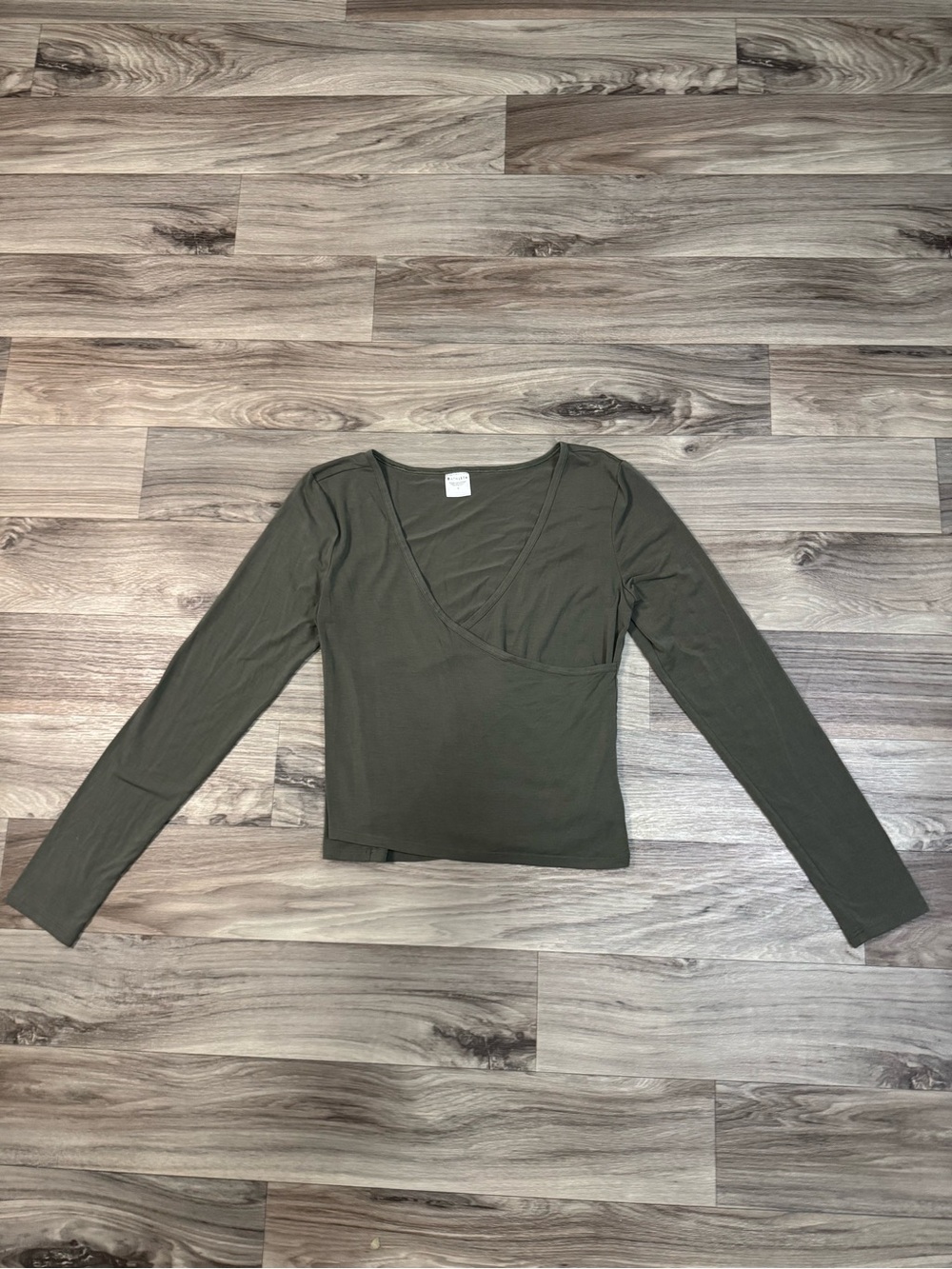 Athleta Fast Track With Ease Reversible Top in Olive Green Size Medium